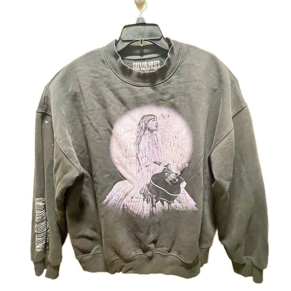 Taylor Swift The Eras Tour Enchanted Live Black Crewneck Sweatshirt Kids Size L - Picture 2 of 6